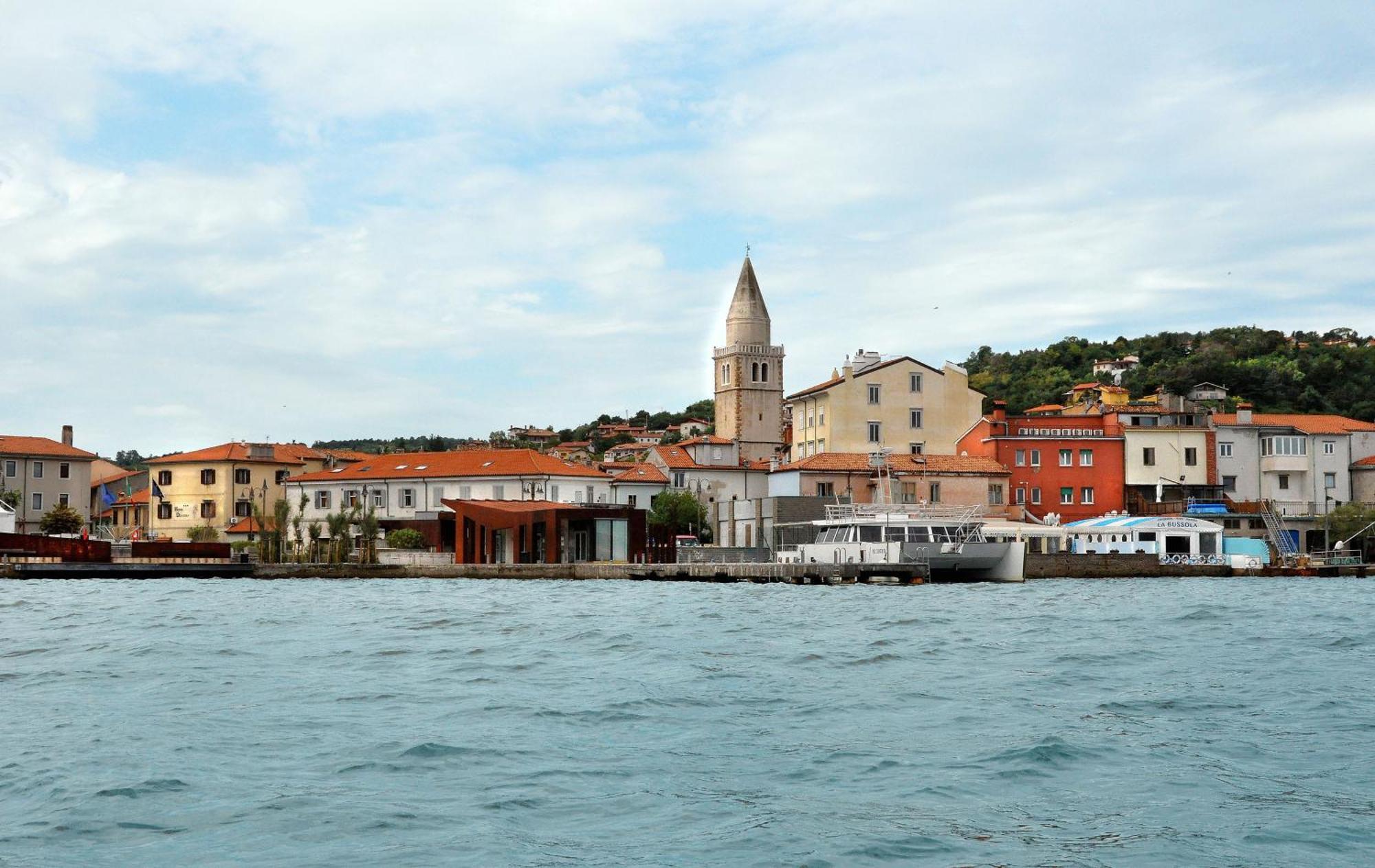 Dulcinea Hotel Múggia Exteriör bild